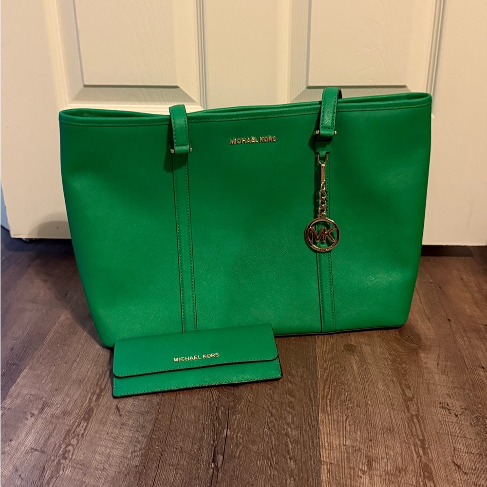 Michael Kors Vibrant Green Tote and Wallet Set
